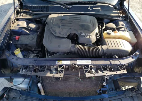 2015 Dodge Challenger Sxt Plus z USA, uszkodzony, nr VIN 2C3CDZBG9FH717618